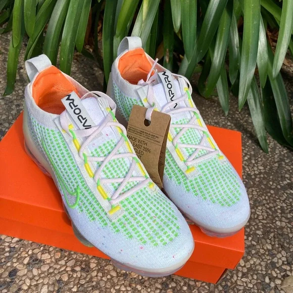 Nike Air Vapormax 2021 Flyknit - Picture 4 of 6